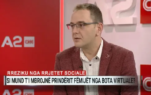 Drejtori i Departamentit Teknologjik, Markel Stefo i ftuar ne studion e A2CNN për të folur mbi sigurinë e fëmijëve gjatë lundrimit në internet.